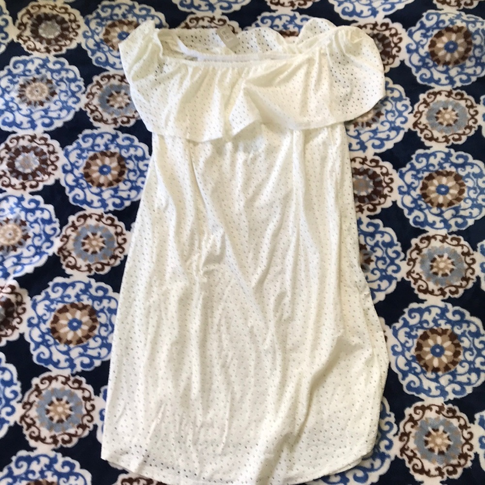 Sleeveless dress